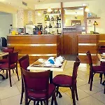Astrid Hotel 2*
