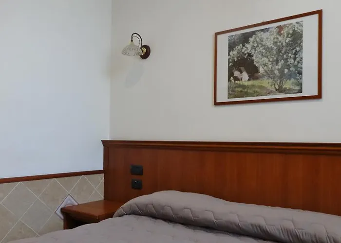 Ξενοδοχείο Astrid 2*