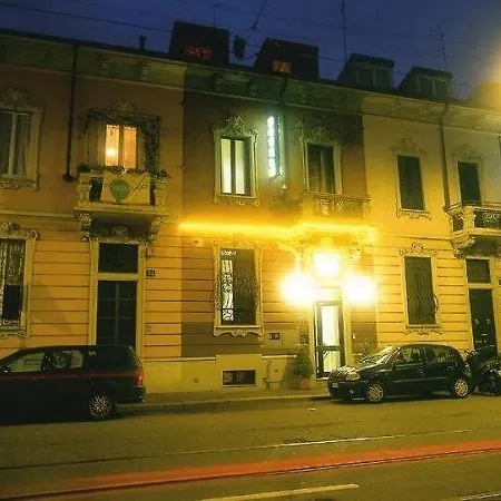Astrid Hotel